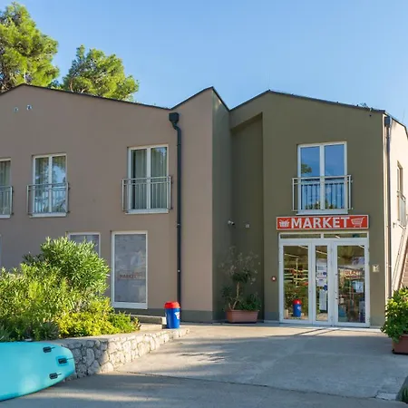 Village Poljana Camping 3*