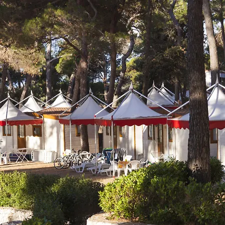 Village Poljana Campsite Mali Losinj