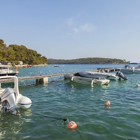 Village Poljana Campsite Mali Losinj