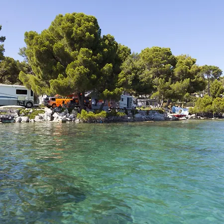 Village Poljana Campsite Mali Losinj