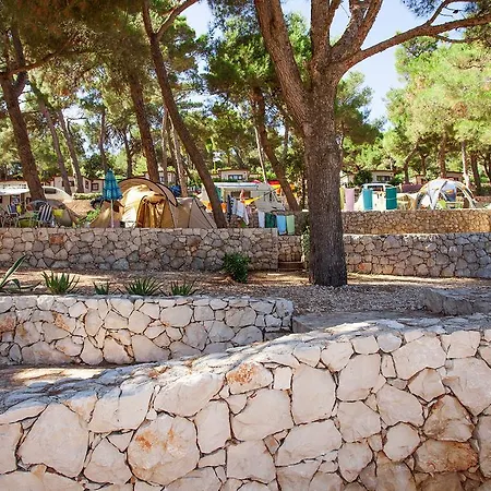 Village Poljana Mali Losinj