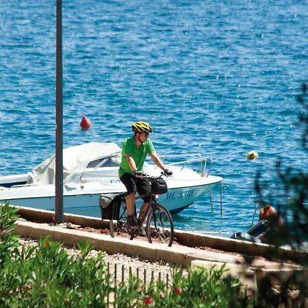 Village Poljana Campsite Mali Losinj