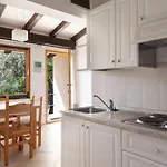 Kemp Village Poljana 3*