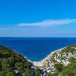 Village Poljana 3*