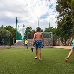 אתר קמפינג Village Poljana 3*