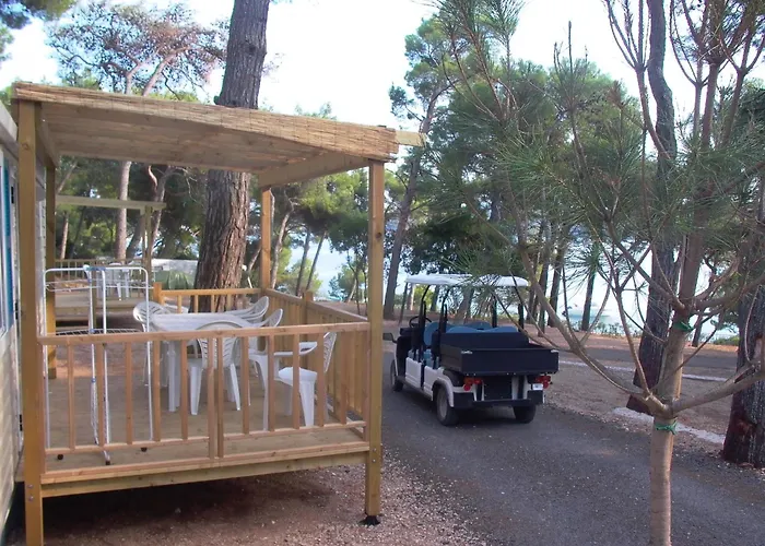Kamp alanı Village Poljana