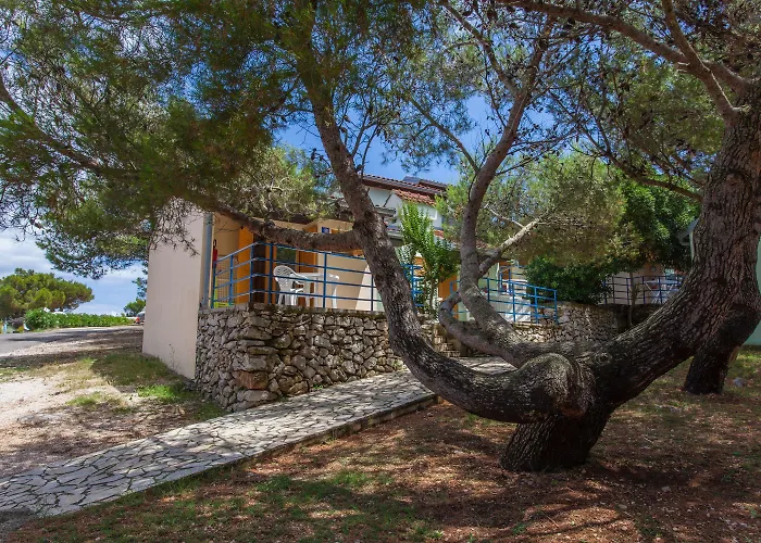 Village Poljana Kamp alanı Mali Lošinj