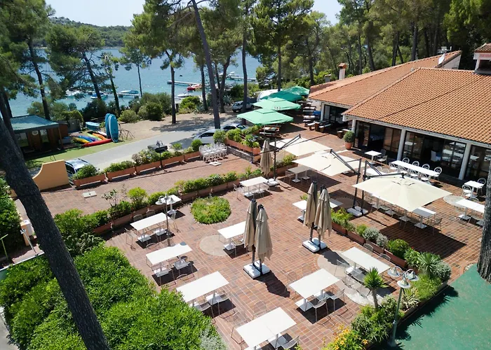 Village Poljana Kamp alanı Mali Lošinj